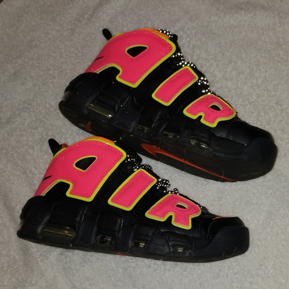 SOLD!!!!NIKE AIR MAX HIGH TOP SNEAKERS - Picture 2 of 4